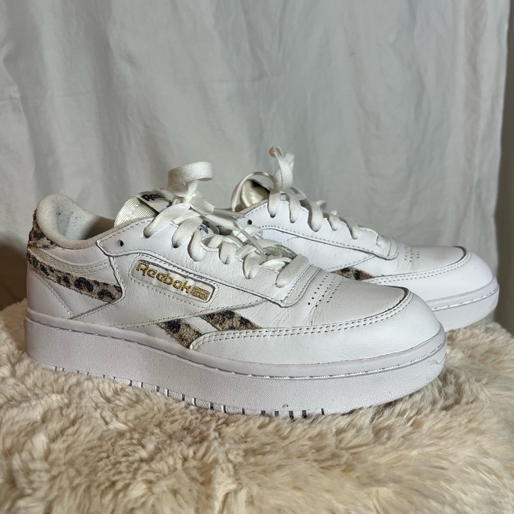 Reebok Sneakers